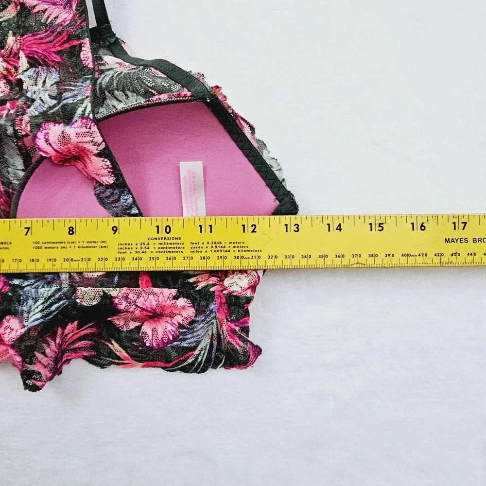Victoria's Secret Pink Bra Push Up Lace Bra Pullover‎ Wire Support Small